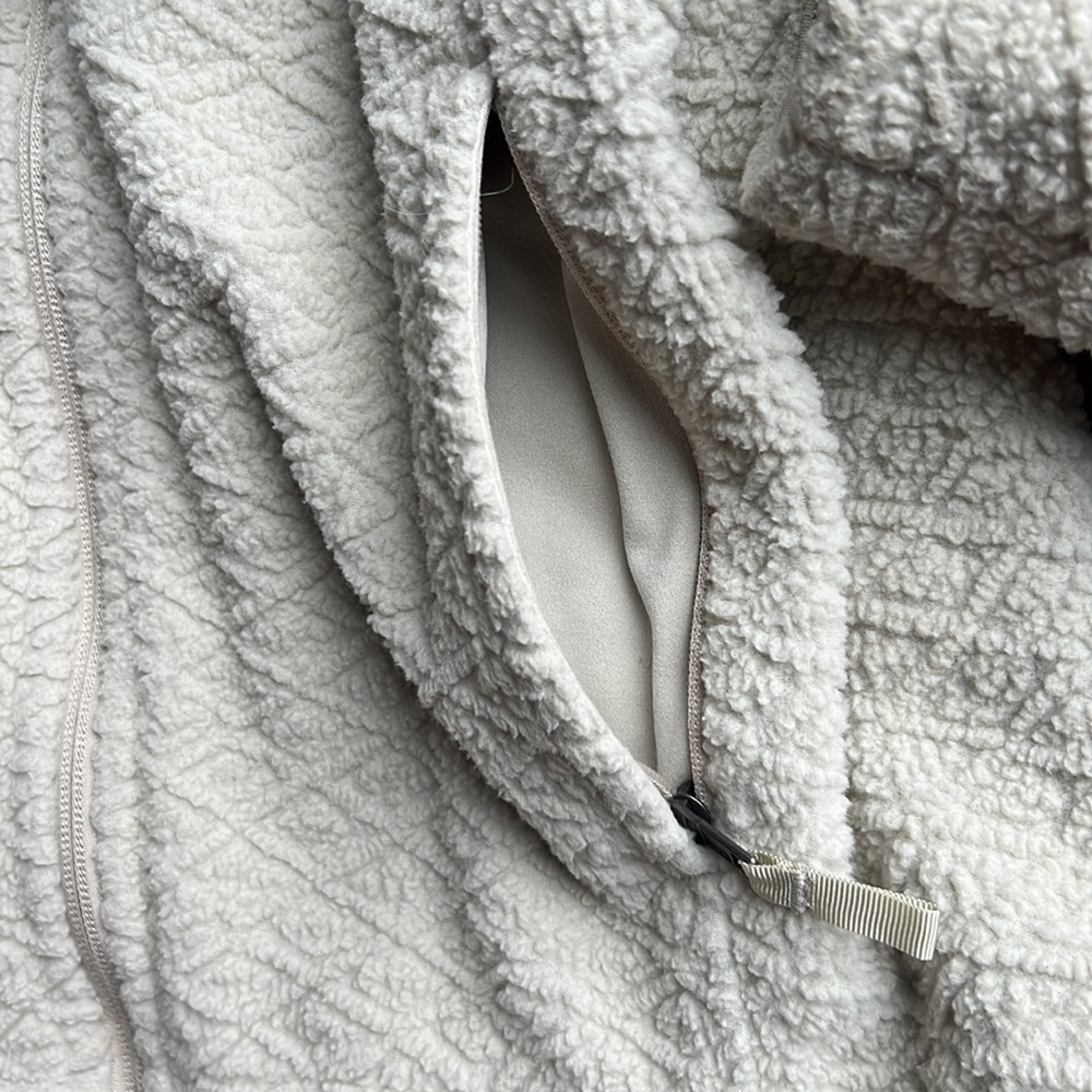 Patagonia Fair Isle Fleece Jacket- like new! - Picture 7 of 9